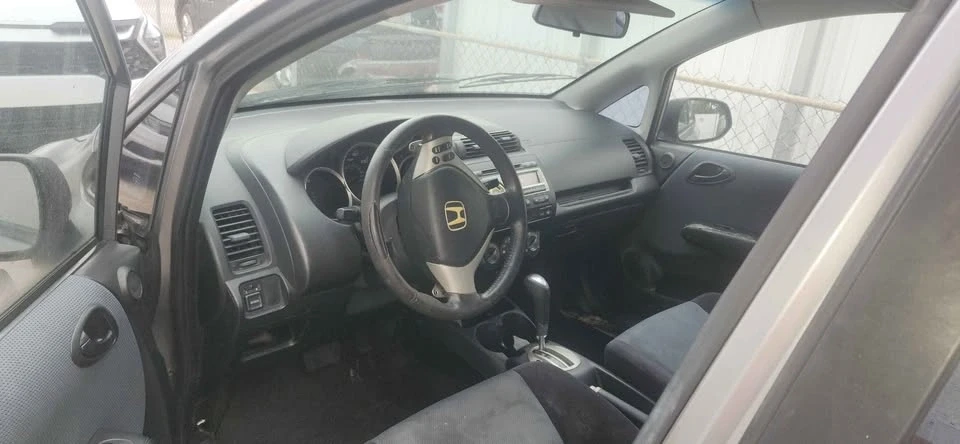 2007 Honda Fit - Image 6 of 8