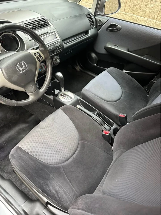 2007 Honda Fit - Image 10 of 12