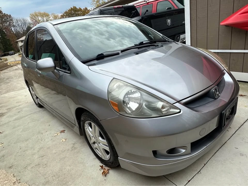 2007 Honda Fit - Image 2 of 12