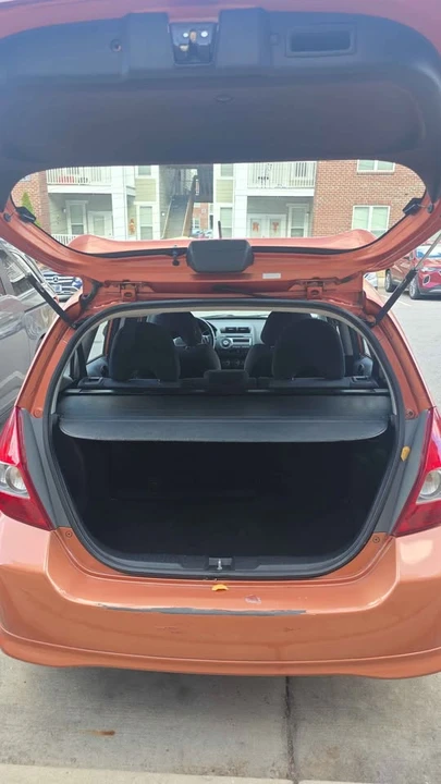 2007 Honda Fit - Image 6 of 8