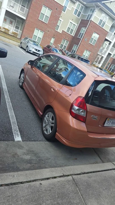 2007 Honda Fit - Image 4 of 8