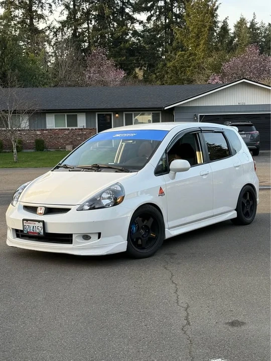 2007 Honda Fit - Image 2 of 6