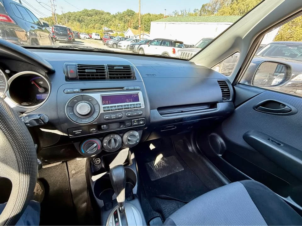 2007 Honda Fit - Image 11 of 14