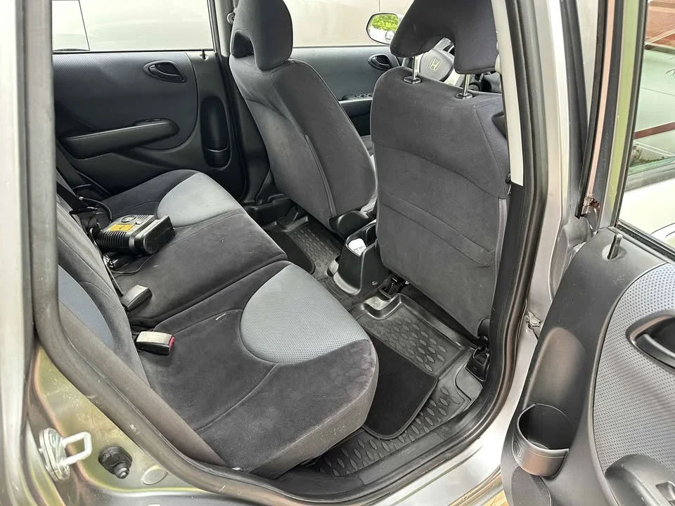 2007 Honda Fit - Image 10 of 11