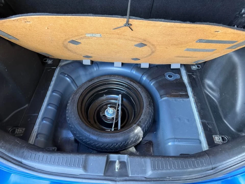 2007 Honda Fit - Image 8 of 9