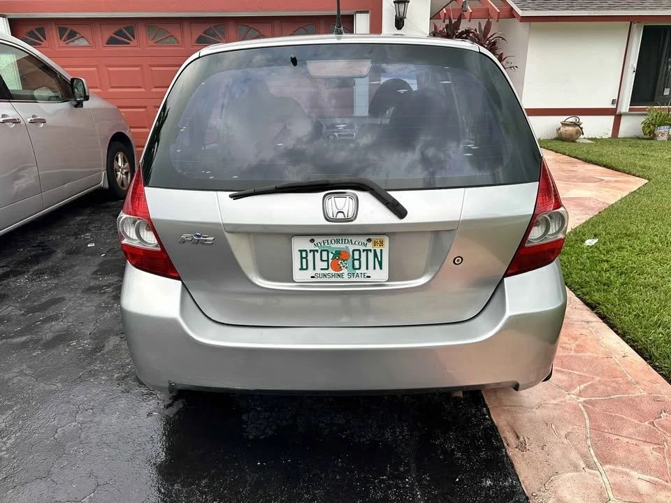 2007 Honda Fit - Image 3 of 11