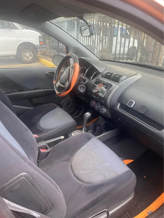 2007 Honda Fit - Image 9 of 11