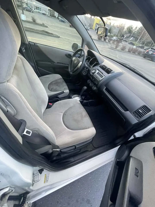 2007 Honda Fit - Image 7 of 11
