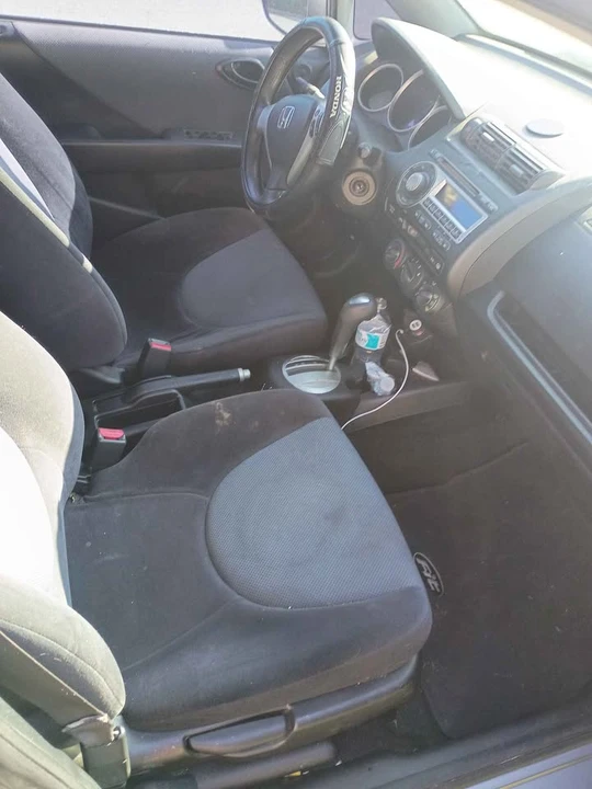 2007 Honda Fit - Image 3 of 7