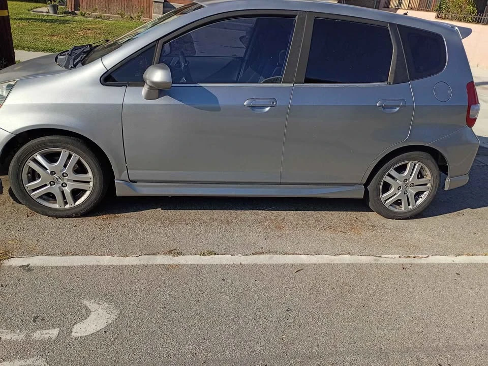 2007 Honda Fit - Image 2 of 7