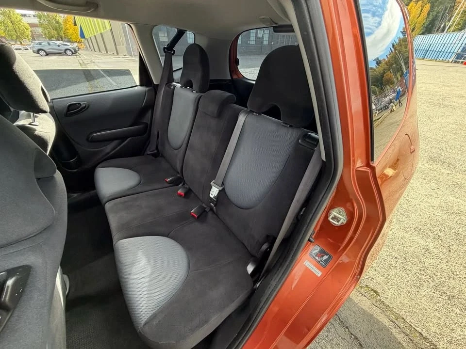 2007 Honda Fit - Image 16 of 19