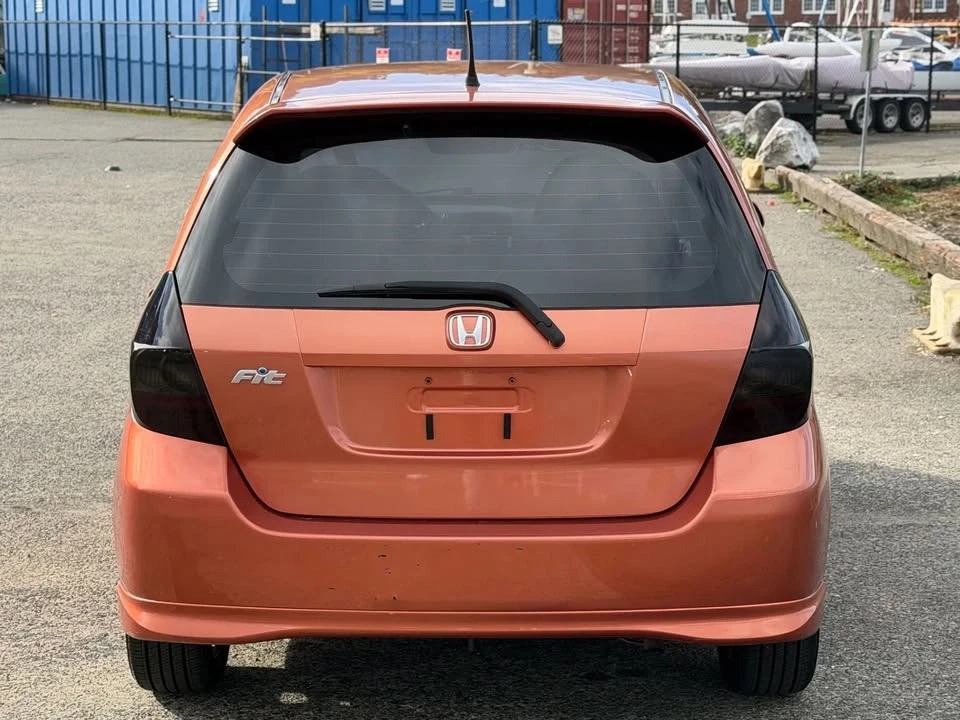 2007 Honda Fit - Image 9 of 19