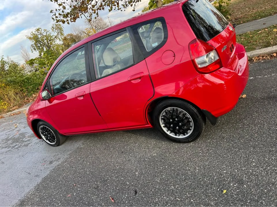2007 Honda Fit - Image 4 of 10