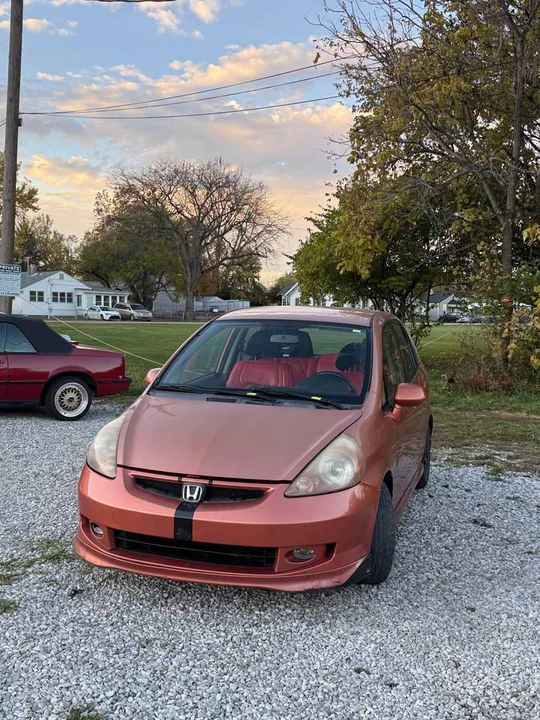 2007 Honda Fit - Image 2 of 8