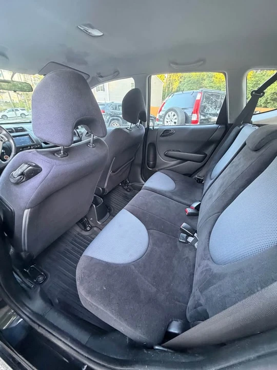 2007 Honda Fit - Image 10 of 11