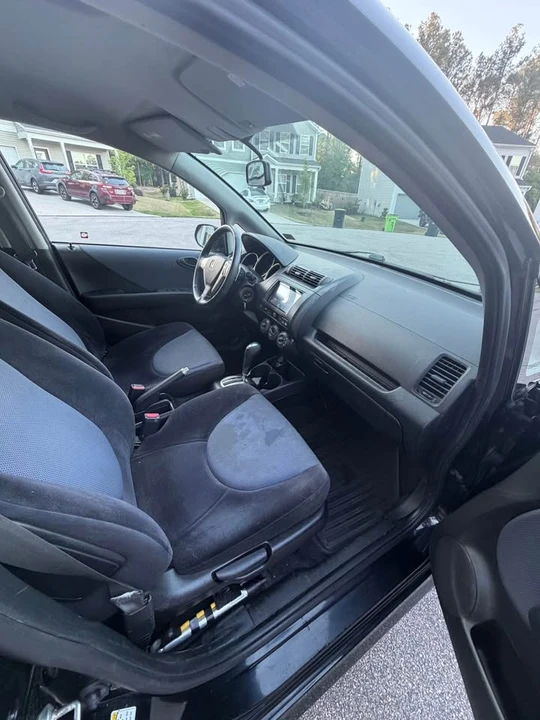 2007 Honda Fit - Image 9 of 11