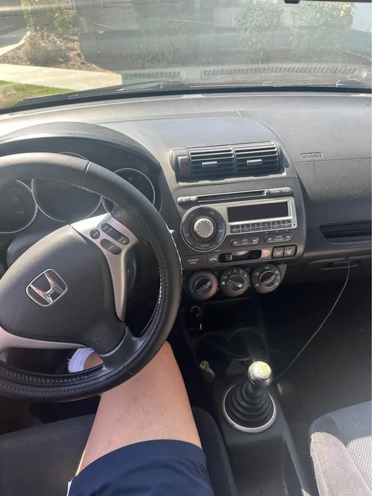 2007 Honda Fit - Image 4 of 6