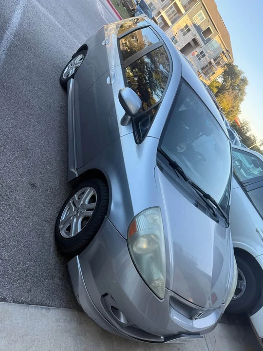 2007 Honda Fit - Image 4 of 6