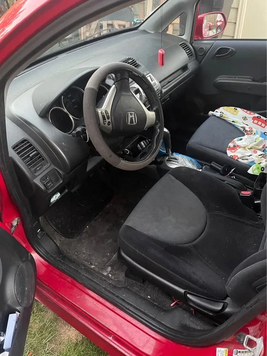 2007 Honda Fit - Image 4 of 12