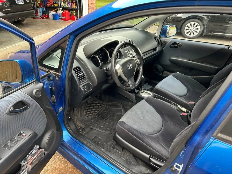 2007 Honda Fit - Image 6 of 9