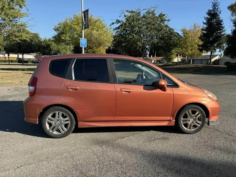 2007 Honda Fit - Image 8 of 11