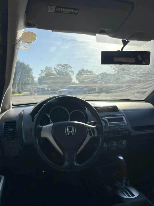 2007 Honda Fit - Image 7 of 11