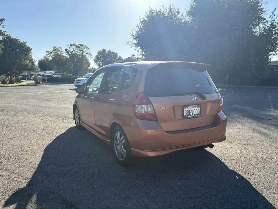 2007 Honda Fit - Image 2 of 11