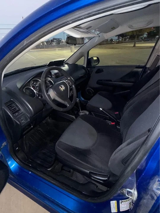 2007 Honda Fit - Image 11 of 19