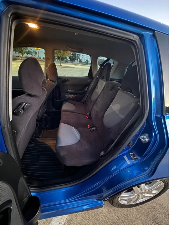 2007 Honda Fit - Image 14 of 19