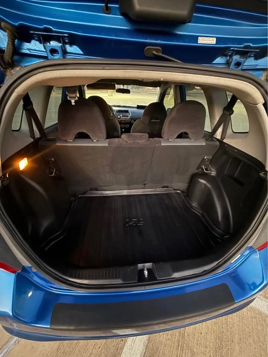 2007 Honda Fit - Image 15 of 19