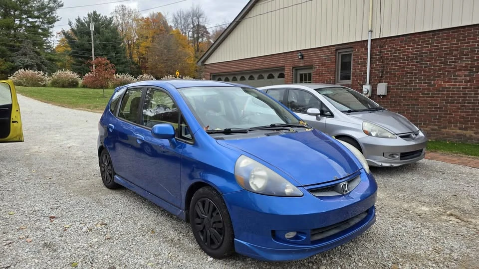 2007 Honda Fit - Image 2 of 9
