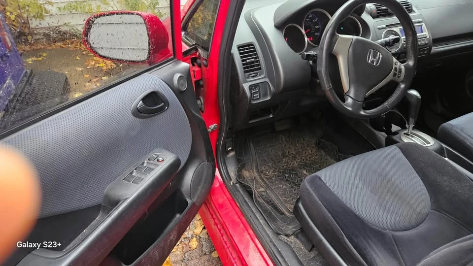 2007 Honda Fit - Image 3 of 3