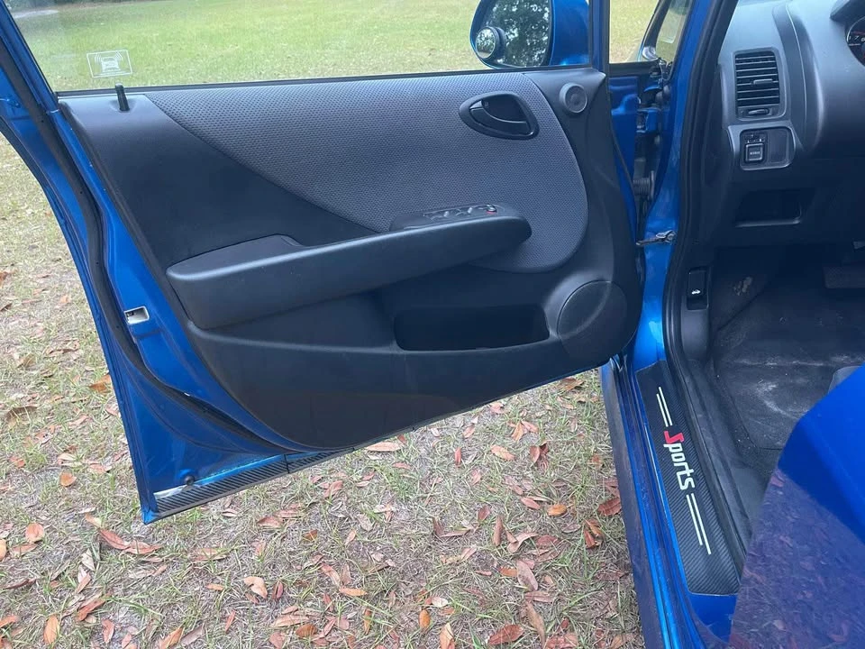 2007 Honda Fit - Image 8 of 19
