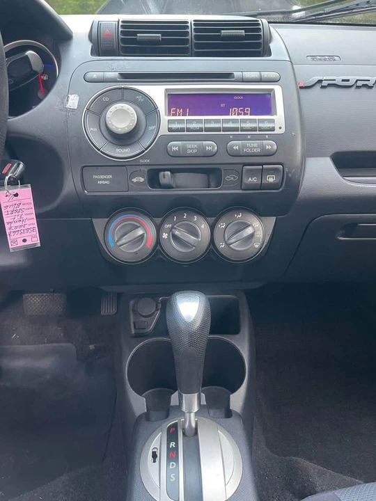 2007 Honda Fit - Image 13 of 19