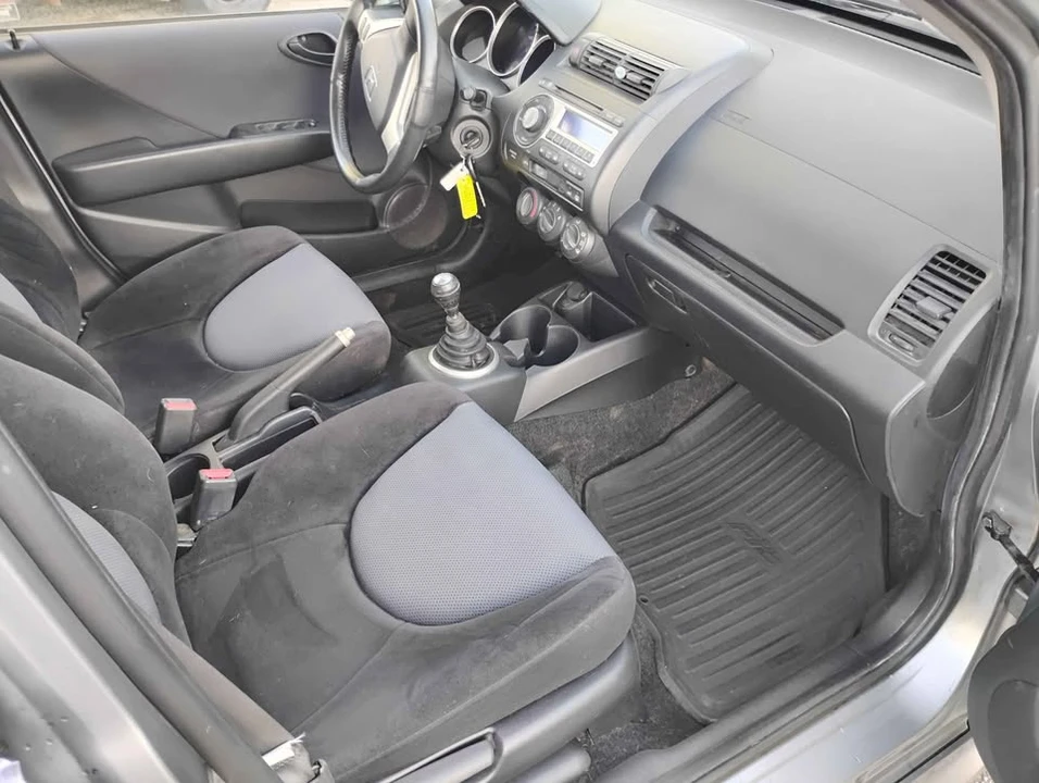 2007 Honda Fit - Image 12 of 16