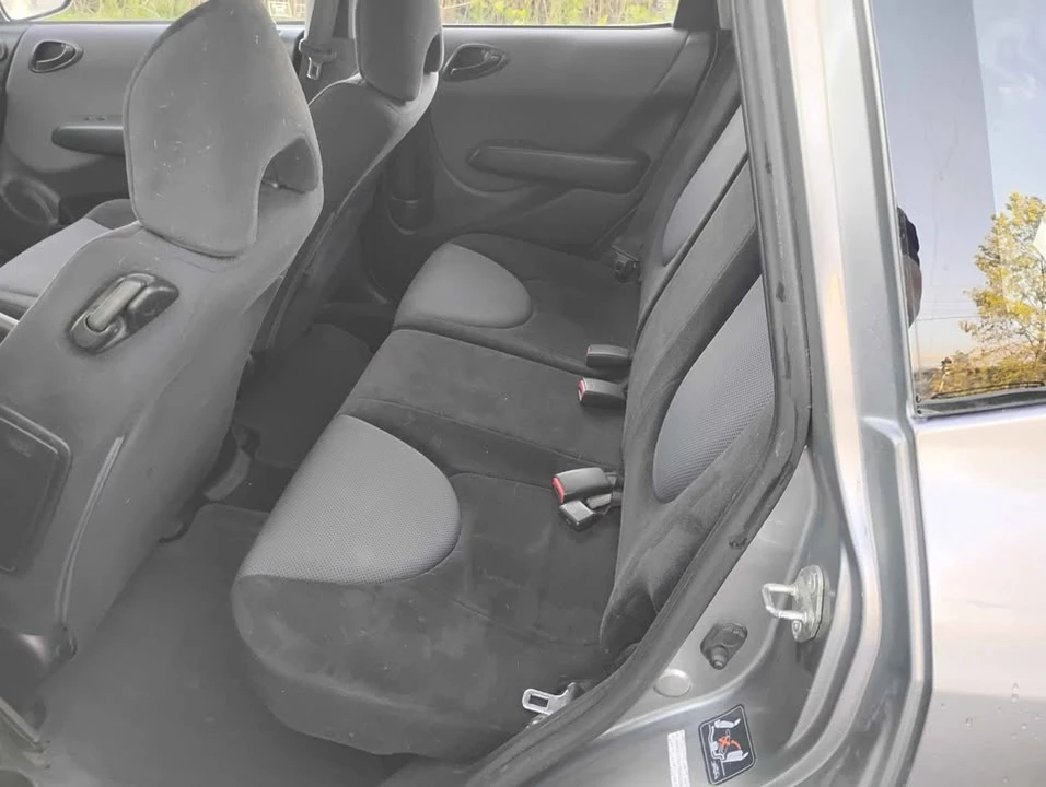 2007 Honda Fit - Image 10 of 16