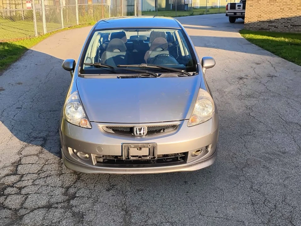 2007 Honda Fit - Image 2 of 16