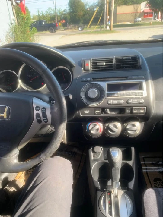 2007 Honda Fit - Image 12 of 12