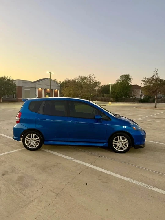 2007 Honda Fit - Image 4 of 18