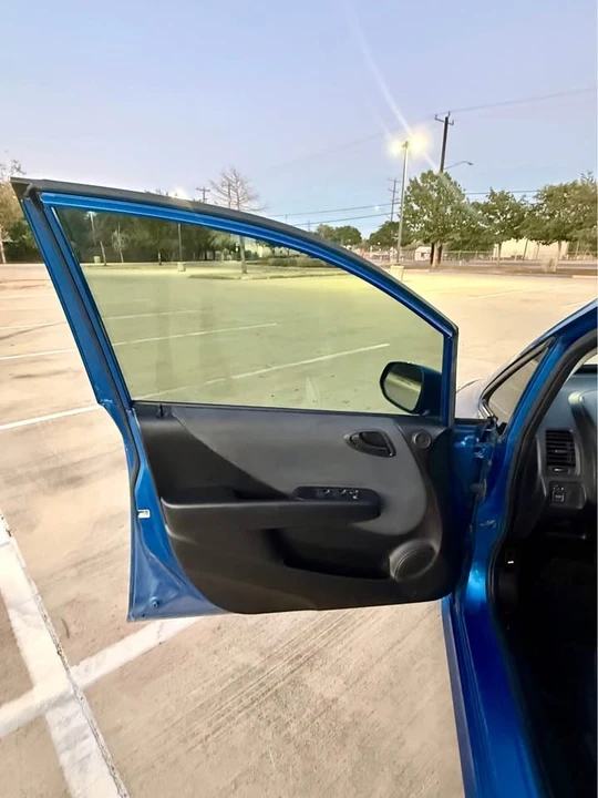 2007 Honda Fit - Image 10 of 18
