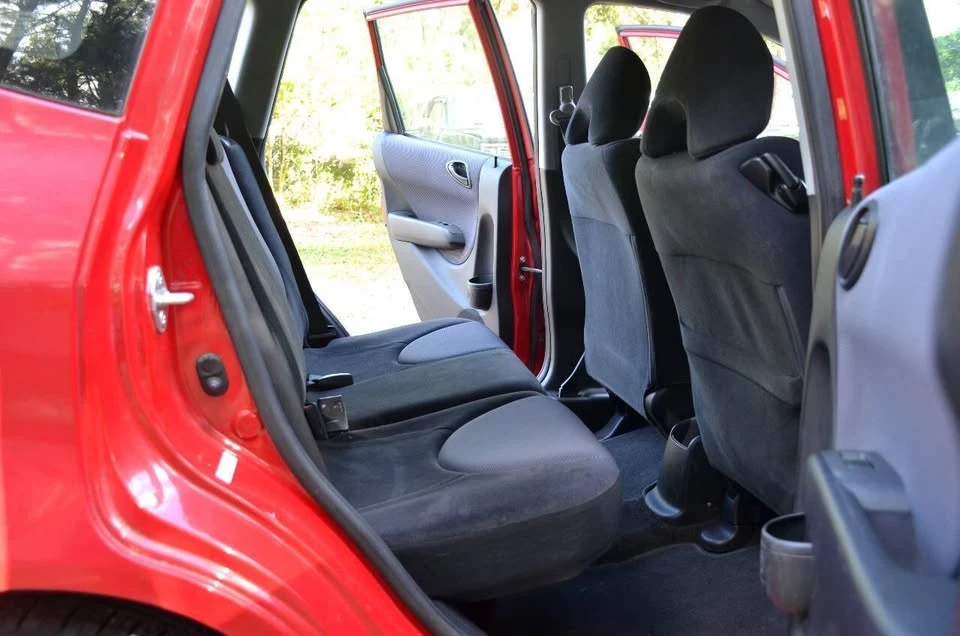 2007 Honda Fit - Image 7 of 15