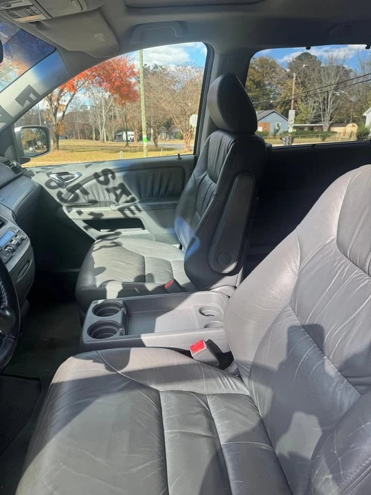2007 Honda Odyssey - Image 6 of 10