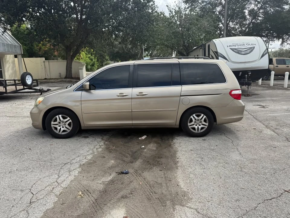 2007 Honda Odyssey - Image 2 of 16