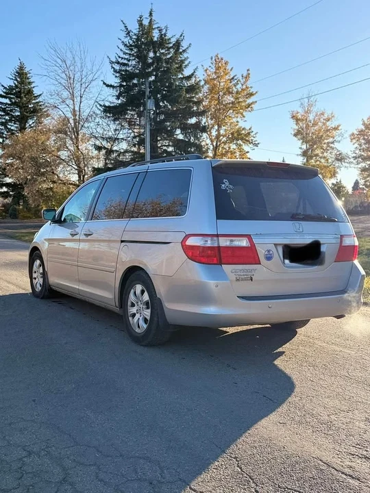 2007 Honda Odyssey - Image 11 of 13