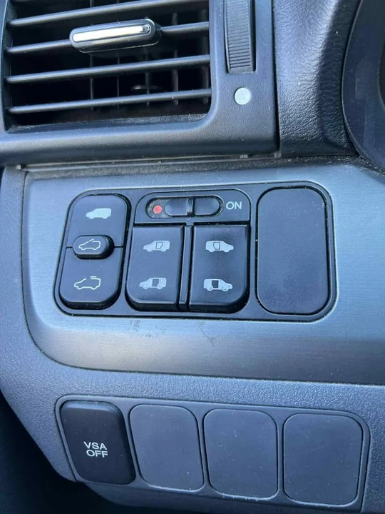 2007 Honda Odyssey - Image 13 of 15