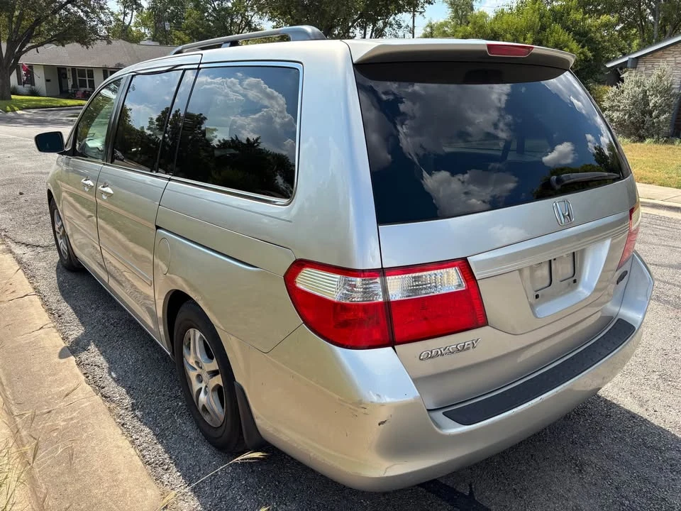 2007 Honda Odyssey - Image 3 of 7