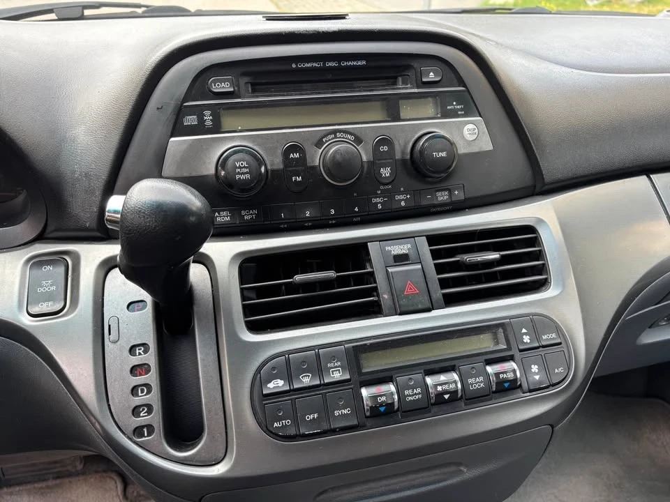 2007 Honda Odyssey - Image 13 of 15