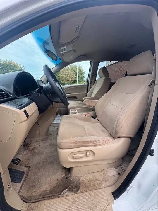2007 Honda Odyssey - Image 6 of 10