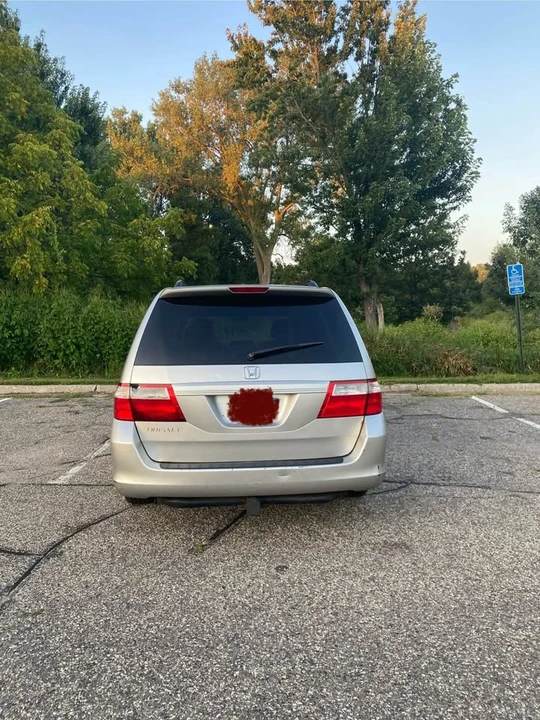 2007 Honda Odyssey - Image 2 of 9