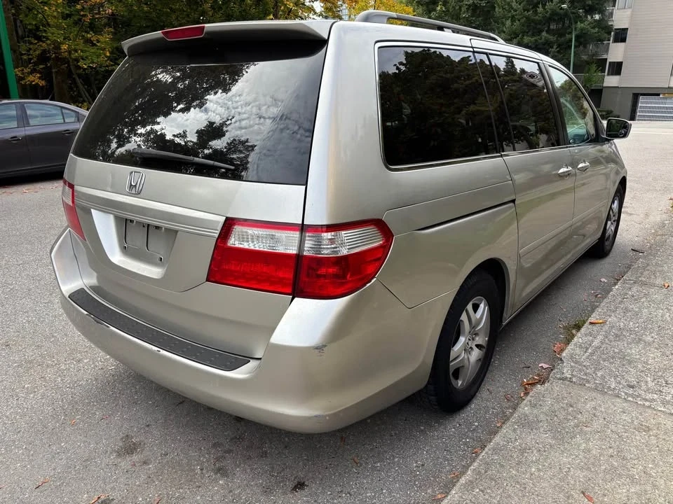 2007 Honda Odyssey - Image 6 of 15